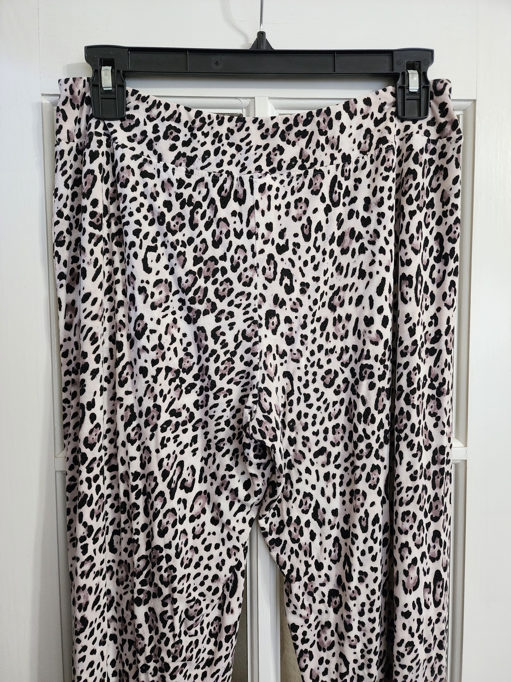 Soma Leopard Print Lounge Pajama Pants Medium Soft Stretch - Picture 7 of 10